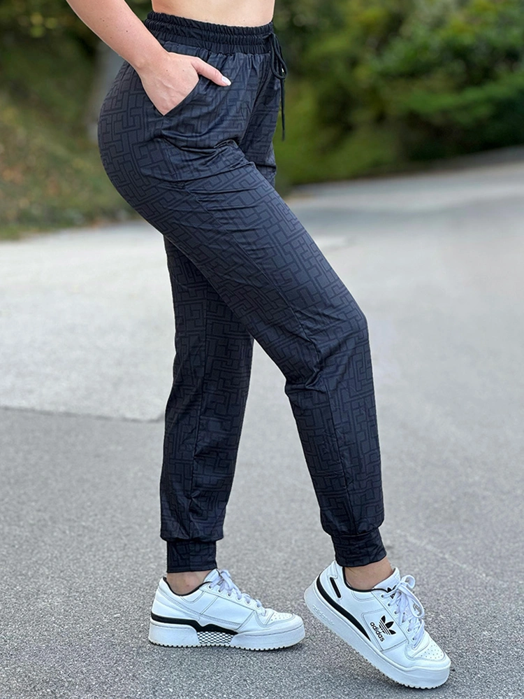 Slim trenirka Chloe